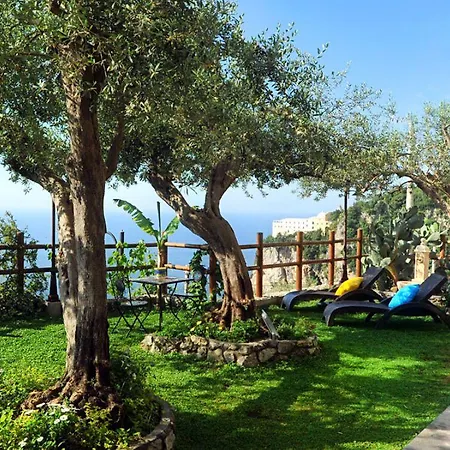 Bed and Breakfast World Center Αμάλφι