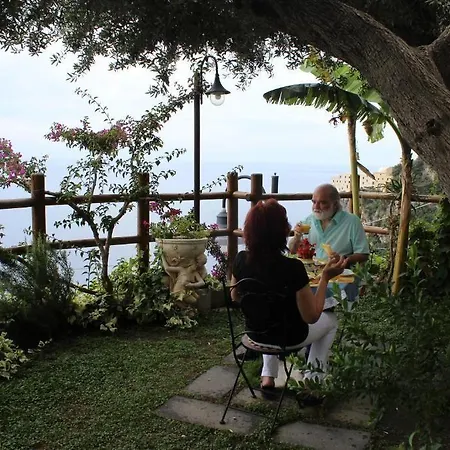 Bed and Breakfast World Center Αμάλφι