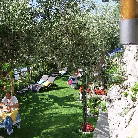 Bed and Breakfast World Center