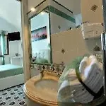 Bed and breakfast World Center 4*