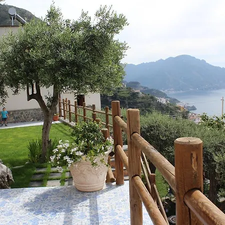 World Center أمالفي